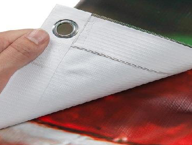 建湖喷绘和刀刮布的工艺区别。