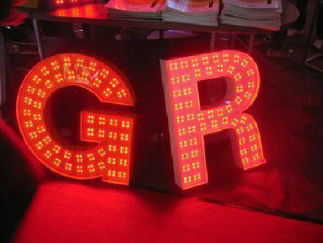 建湖LED发光字常见的安装误区。